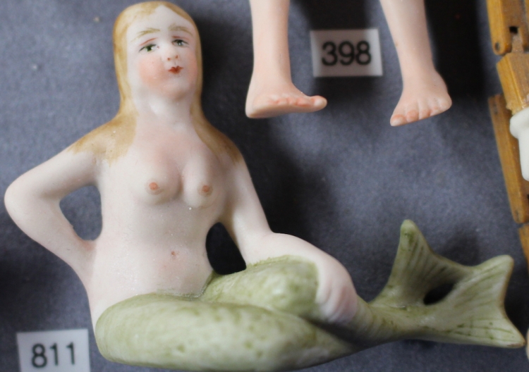 #811 Frozen Mermaid 1-3/4" x 2-1/2" - Click Image to Close